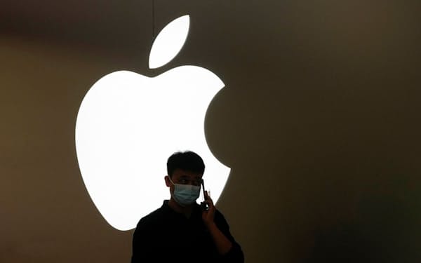 ホンハイの鄭州工場での混乱で、アップルはiPhoneの世界出荷に遅れが生じる=ロイター
