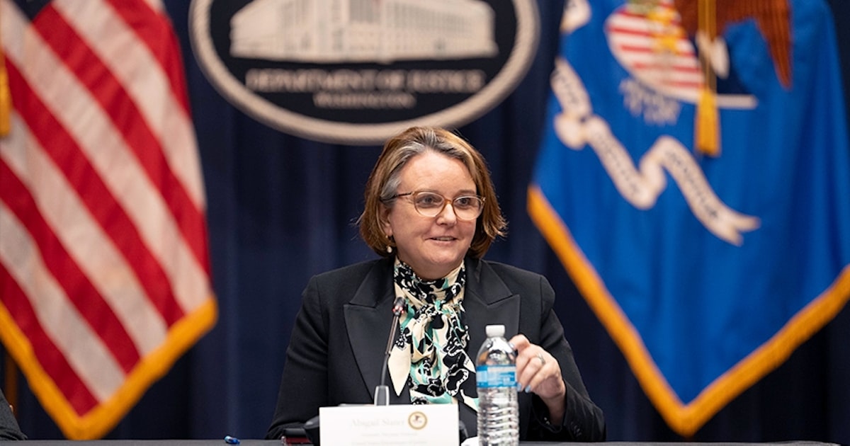 トランプ政権、米独禁当局トップを解任 ネトフリのワーナー買収担当 - 日本経済新聞