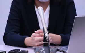 初公判後に記者会見を開いた被害者で現職の女性検事(10月25日、大阪市北区) 初公判後に記者会見を開いた被害者で現職の女性検事(10月25日、大阪市北区)