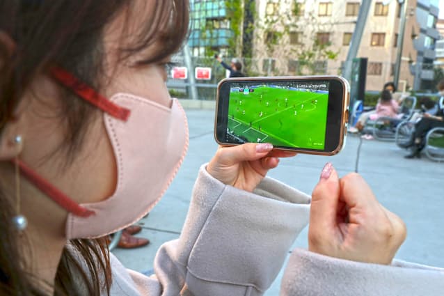 サッカーワールドカップ ネット視聴時代に Tv全試合放送せず 日本経済新聞 サッカーワールドカップ ネット視聴時代に Tv全試合放送せず 日本経済新聞