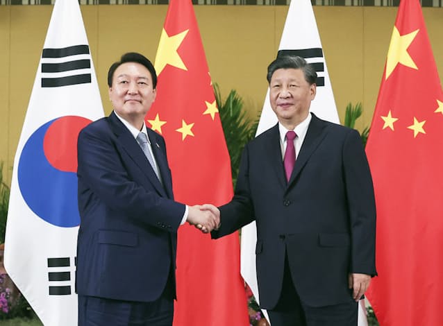 習近平氏 韓国の日米傾斜けん制 中韓首脳3年ぶり会談 日本経済新聞 習近平氏 韓国の日米傾斜けん制 中韓首脳3年ぶり会談 日本経済新聞