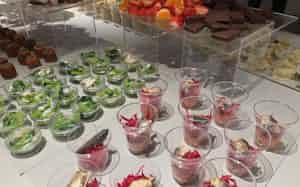 干物を洋食に生かしたメニューの数々。手前はイワシの干物のエスカベッシュ 干物を洋食に生かしたメニューの数々。手前はイワシの干物のエスカベッシュ