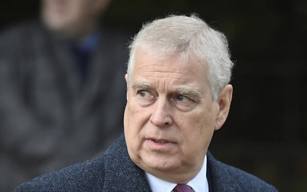 アンドルー元英王子(2022年、英東部サンドリンガム)=ロイター