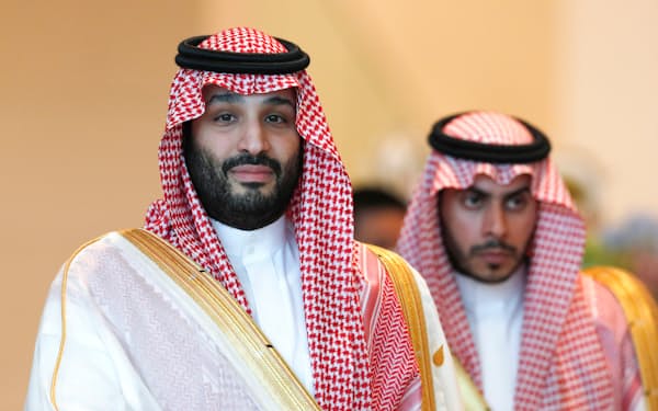 サウジアラビアのムハンマド皇太子（18日、バンコク）＝AP