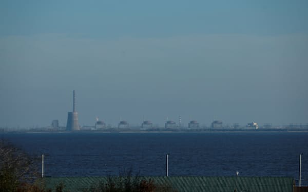 ザポロジエ原子力発電所では事故の懸念が強まっている（7日）＝ロイター