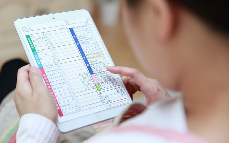 ふるさと納税、医療費控除やイデコ…確定申告や年末調整で節税余地があるかも(写真はイメージ=PIXTA) ふるさと納税、医療費控除やイデコ…確定申告や年末調整で節税余地があるかも(写真はイメージ=PIXTA)
