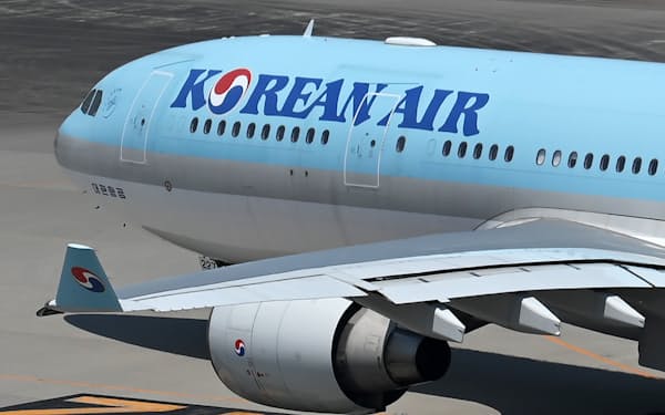 韓国の大韓航空のエアバスA330(羽田空港)