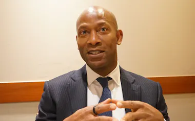 Tope Lawani 米ハーバード大学で経営学修士(MBA)。2004年にアフリカ特化のプライベートエクイティ(PE)ファンド、ヘリオス・インベストメント・パートナーズを創業
