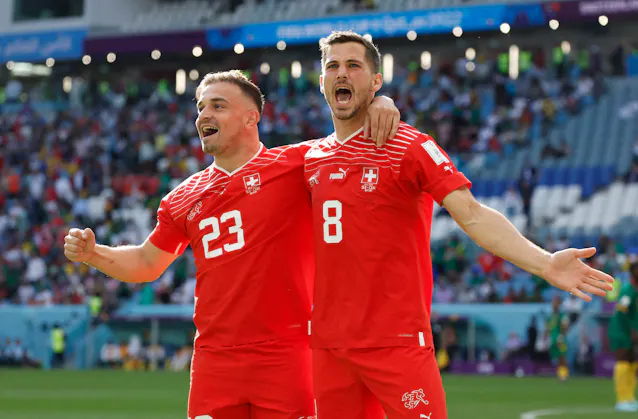 サッカーw杯 堅守の手本スイスが白星発進 カメルーンを完封 日本経済新聞 サッカーw杯 堅守の手本スイスが白星発進 カメルーンを完封 日本経済新聞