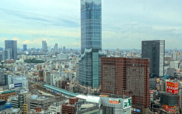 建設中の東急歌舞伎町タワー（東京・新宿）