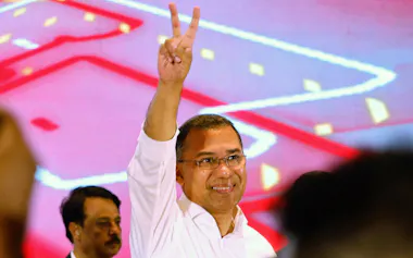 バングラの有力政党BNPは民政復帰への総選挙で圧勝し、タリク・ラーマン党首が首相に就いた(2月14日、ダッカ)=ロイター