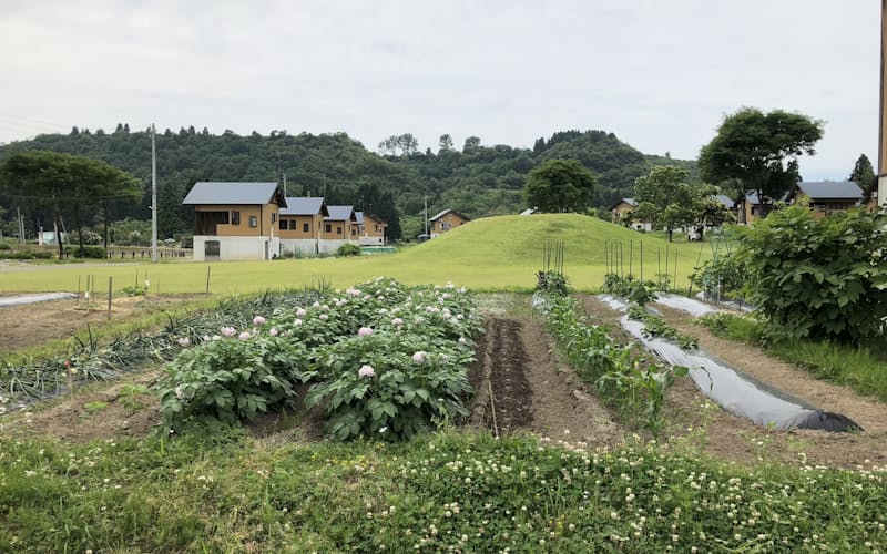 新潟県小千谷市の滞在型農業体験施設「おぢやクラインガルテンふれあいの里滞在型農園」(筆者提供)