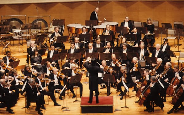 サントリーホールでフィラデルフィア管弦楽団と（1989年）＝同ホール提供