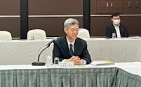 金融経済懇談会に出席した日銀の氷見野副総裁(2日、和歌山市)