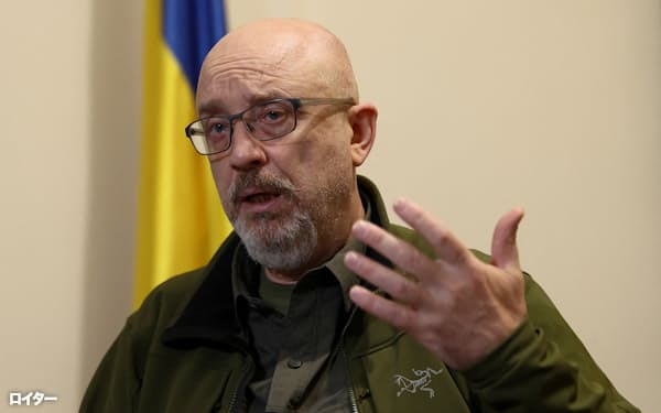 ウクライナのレズニコフ国防相(10日、キーウ)=ロイター