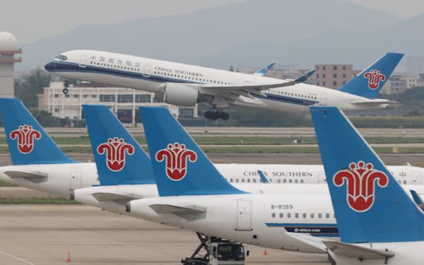 中国南方航空はアナリストの業績予想が下振れしている