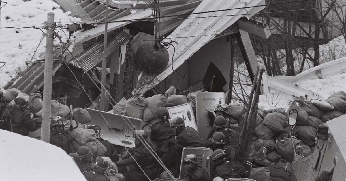 激動の1972年 連合赤軍 ニクソン訪中 札幌五輪 日本経済新聞 激動の1972年 連合赤軍 ニクソン訪中 札幌五輪 日本経済新聞