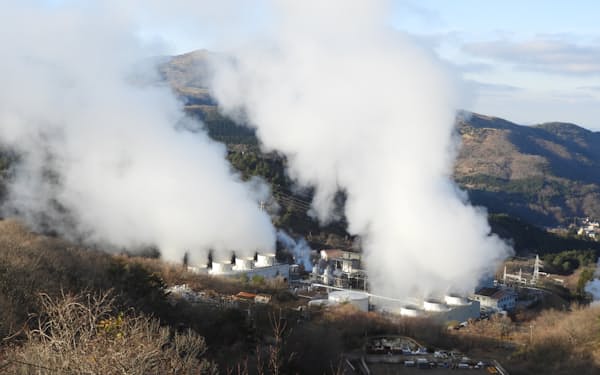 国内最大である九州電力の八丁原地熱発電所では発電量が20年間で3割減った（2022年12月、大分県九重町）