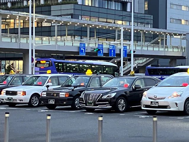 中国地方のタクシー 23年夏以降値上げへ 広島 岡山で 日本経済新聞 中国地方のタクシー 23年夏以降値上げへ 広島 岡山で 日本経済新聞