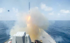 トランプ氏を悩ます米軍の武器不足 中東で浪費、アジアに空白リスク