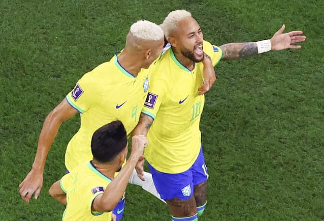 5日のサッカーワールドカップ 結果と戦評 日本経済新聞 5日のサッカーワールドカップ 結果と戦評 日本経済新聞