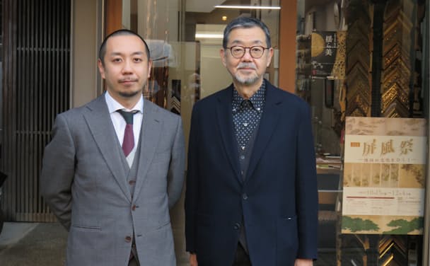岡本吉隆氏（右）は長男の諭志氏（左）に、新たな事業を立ち上げての承継を望んだ