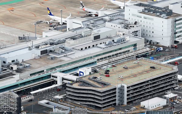 福岡空港は値上げで周辺の駐車場と料金相場を合わせる（2020年2月、国内線ターミナル）