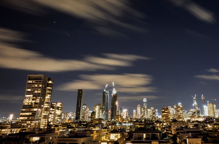 原油価格が「1バレル=1ドル」に?イランの警告と中東情勢トレンドまとめ