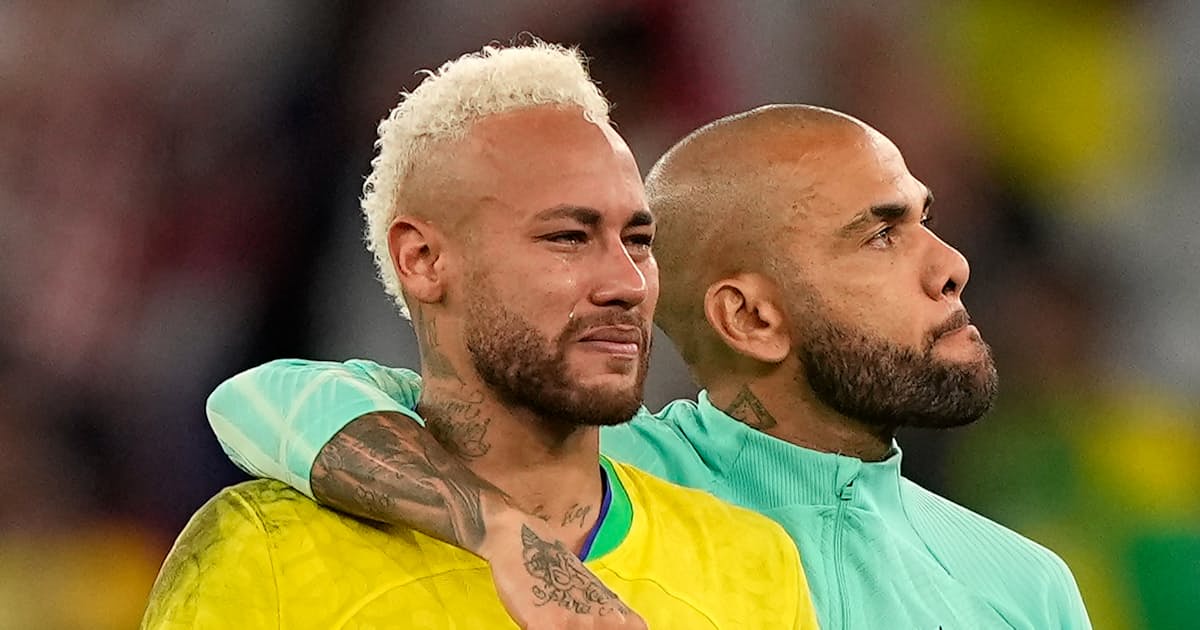 ネイマール 届かなかった頂点 ブラジルまた8強止まり 日本経済新聞 ネイマール 届かなかった頂点 ブラジルまた8強止まり 日本経済新聞