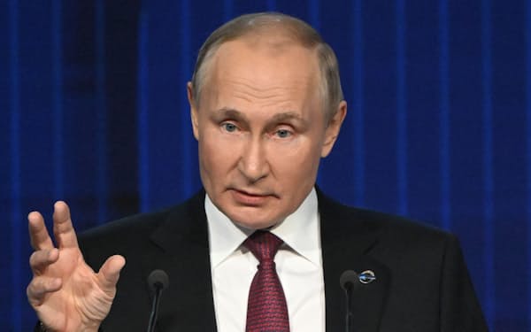 プーチン大統領は米欧をけん制している＝ロイター