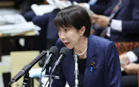 衆院予算委で答弁する高市首相(12日午前)