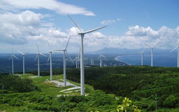 青森県の風力発電量は全国トップだ（同県東通村のユーラス岩屋ウインドファーム）