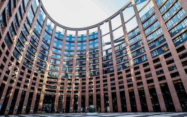 欧州議会と理事会は国境炭素税導入で合意した（仏ストラスブールの欧州議会）＝ロイター