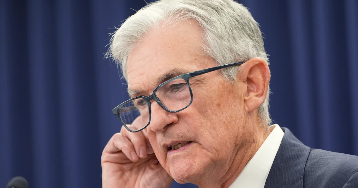 FRBパウエル議長巡る召喚状、地裁が阻止 司法省は控訴の意向 - 日本経済新聞