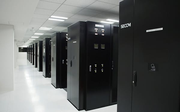 セコムは警備事業などと連携し、安全性の高いデータセンターで需要を取り込んでいる