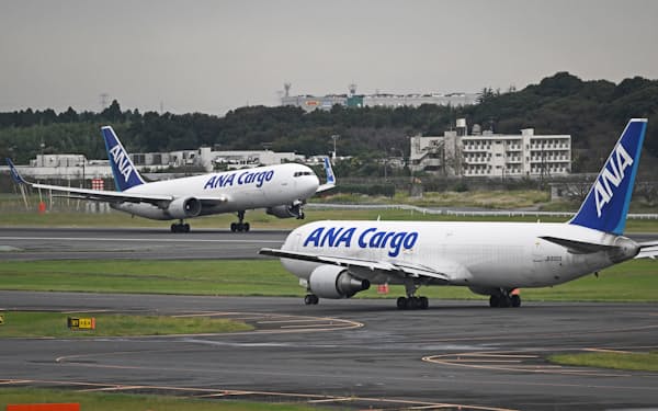 ANAカーゴの貨物機（成田空港）