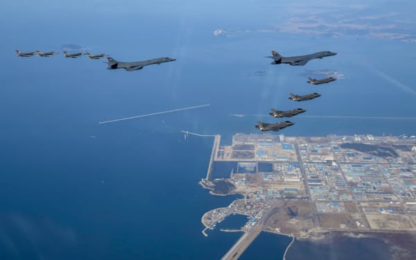 11月に実施した米韓空軍の訓練＝韓国軍合同参謀本部提供