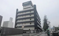 西京銀行は独自のスマホ決済サービス導入で顧客獲得を目指す(山口県周南市の本店)