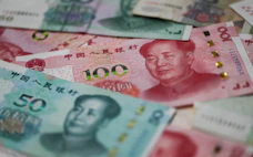 中国債券、海外勢の保有25%減 債務増と物価下げ止まり警戒