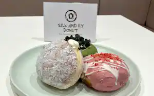 ぐるなび「SILK AND ILY DONUT」のドーナツ(23日、東京都中央区) ぐるなび「SILK AND ILY DONUT」のドーナツ(23日、東京都中央区)