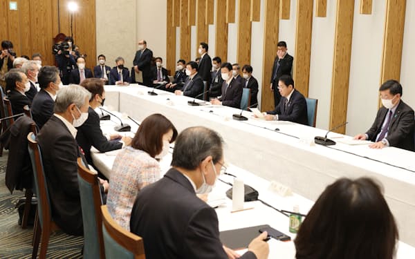 首相官邸で開かれたGX実行会議（22日）
