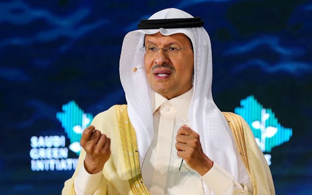 石油市場安定へ連携 経産相がサウジ エネ相と会談 日本経済新聞 石油市場安定へ連携 経産相がサウジ エネ相と会談 日本経済新聞