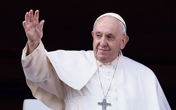 クリスマスのメッセージを送るローマ教皇フランシスコ（25日、バチカン）＝ロイター
