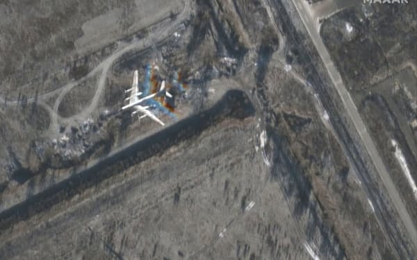 サラトフ州のエンゲリス空軍基地＝Maxar Technologies提供・ロイター