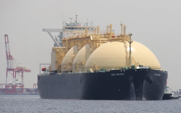 LNGは世界で争奪戦になっている（日本に到着したLNG船）