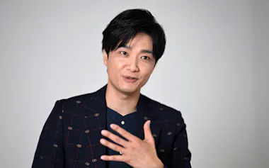 「西洋発のものにどう向き合うかは漱石の時代から変わらないテーマ」と語る井上芳雄さん