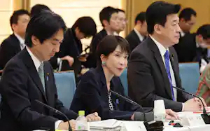 日本成長戦略会議で発言する高市首相(10日、首相官邸) 日本成長戦略会議で発言する高市首相(10日、首相官邸)