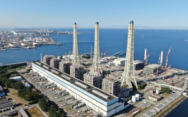 JERAは停止中の発電所を動かして電力の需給逼迫に備える（千葉県市原市の姉崎火力発電所）