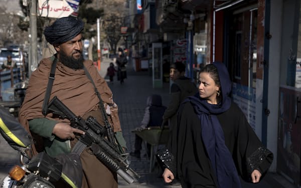 アフガニスタンでの女性に対する権利侵害を懸念する声が増えている＝ＡＰ