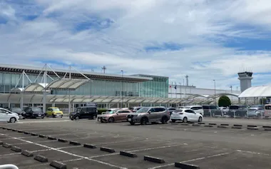 静岡空港のターミナルビル(静岡県牧之原市)